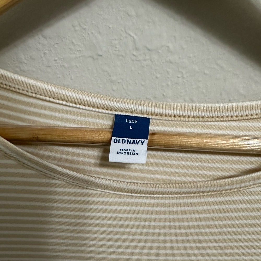 Old Navy Striped Luxe Short Sleeve Top - Picture 4 of 4